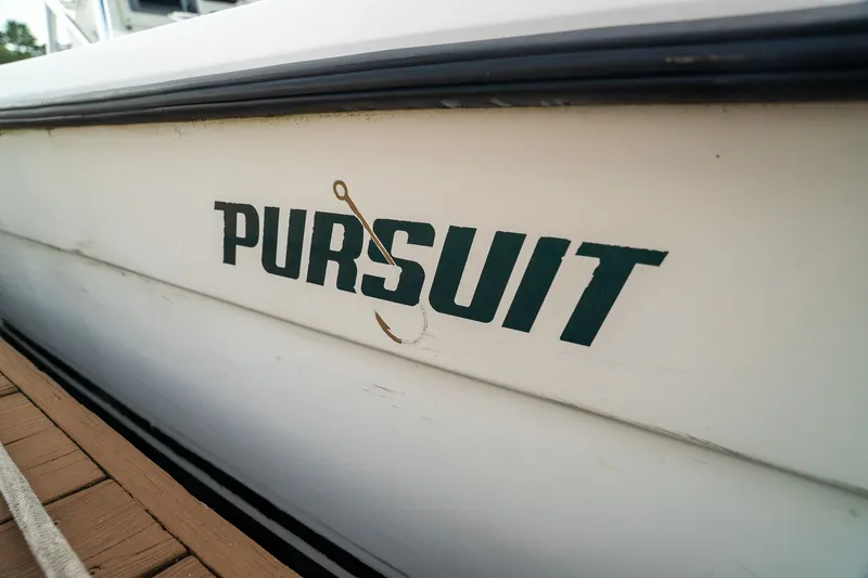 Slide: The Image of Pursuit 2470 Center Console 2001 - 2