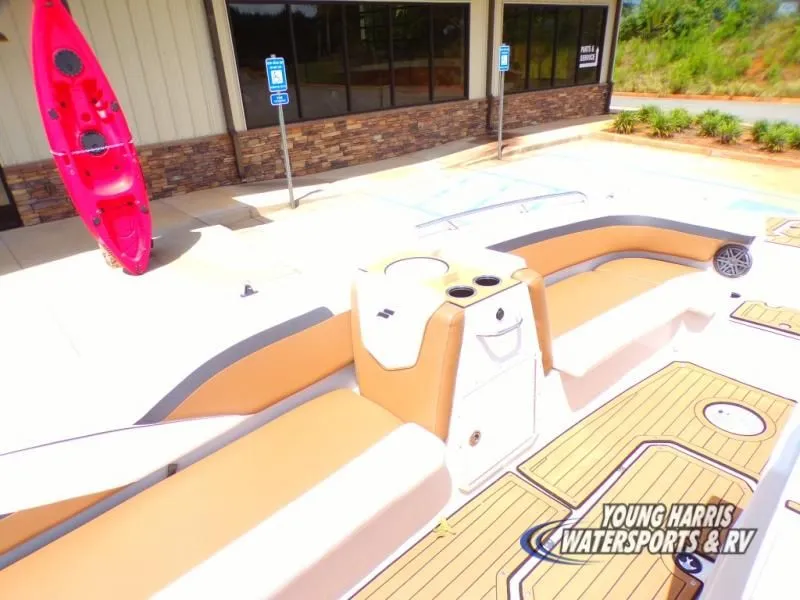 Slide: The Image of Starcraft SVX211 2023 - 10