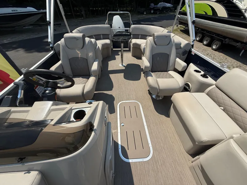 Slide: The Image of Bennington 22SSRX 2017 - 10