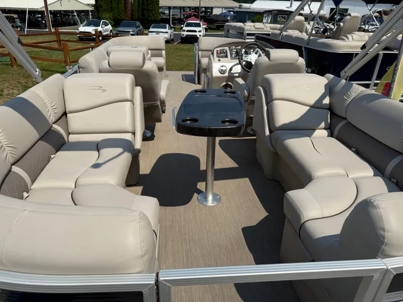 Slide: The Image of Bennington 22SSRX 2017 - 6