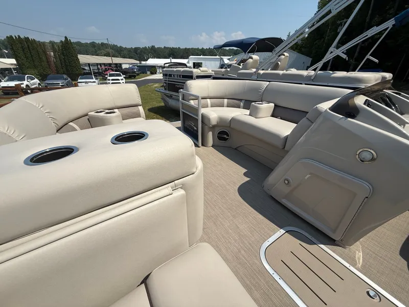 Slide: The Image of Bennington 22SSRX 2017 - 9