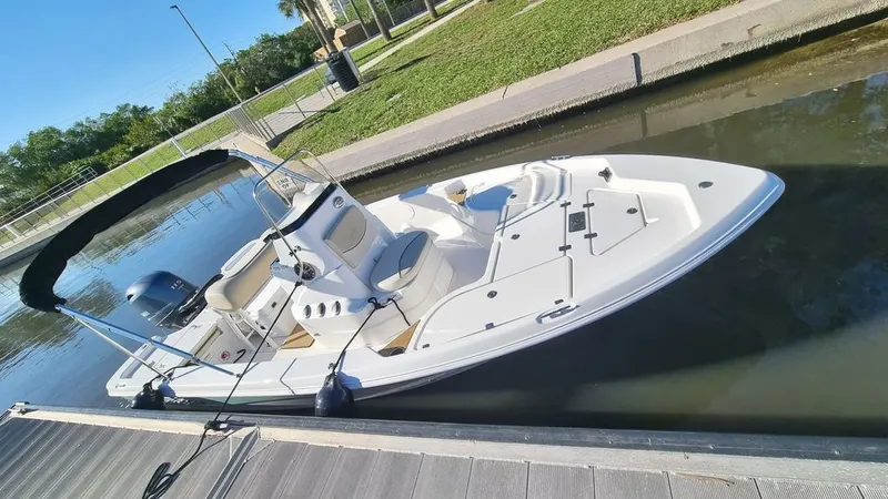 Slide: The Image of NauticStar 195 XTS CC 2022 - 9