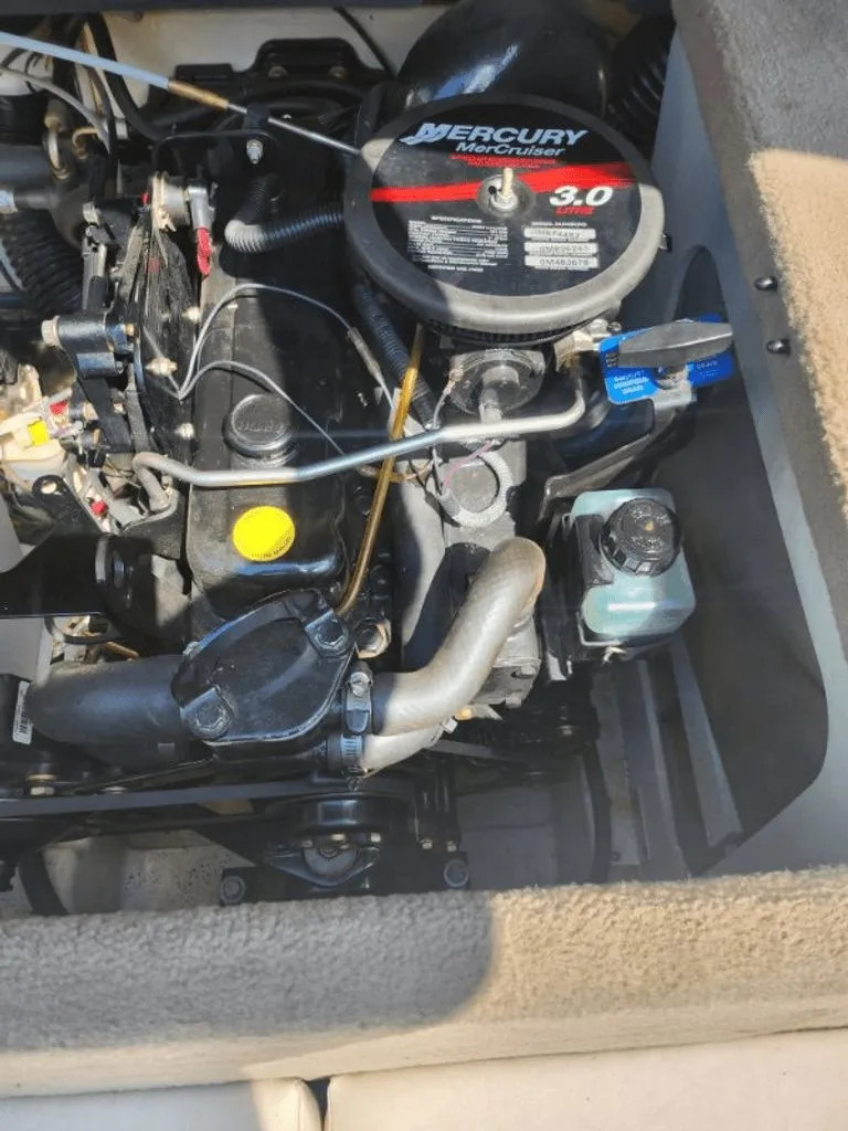 Slide: The Image of Sea Ray 180 Sport 2004 - 13