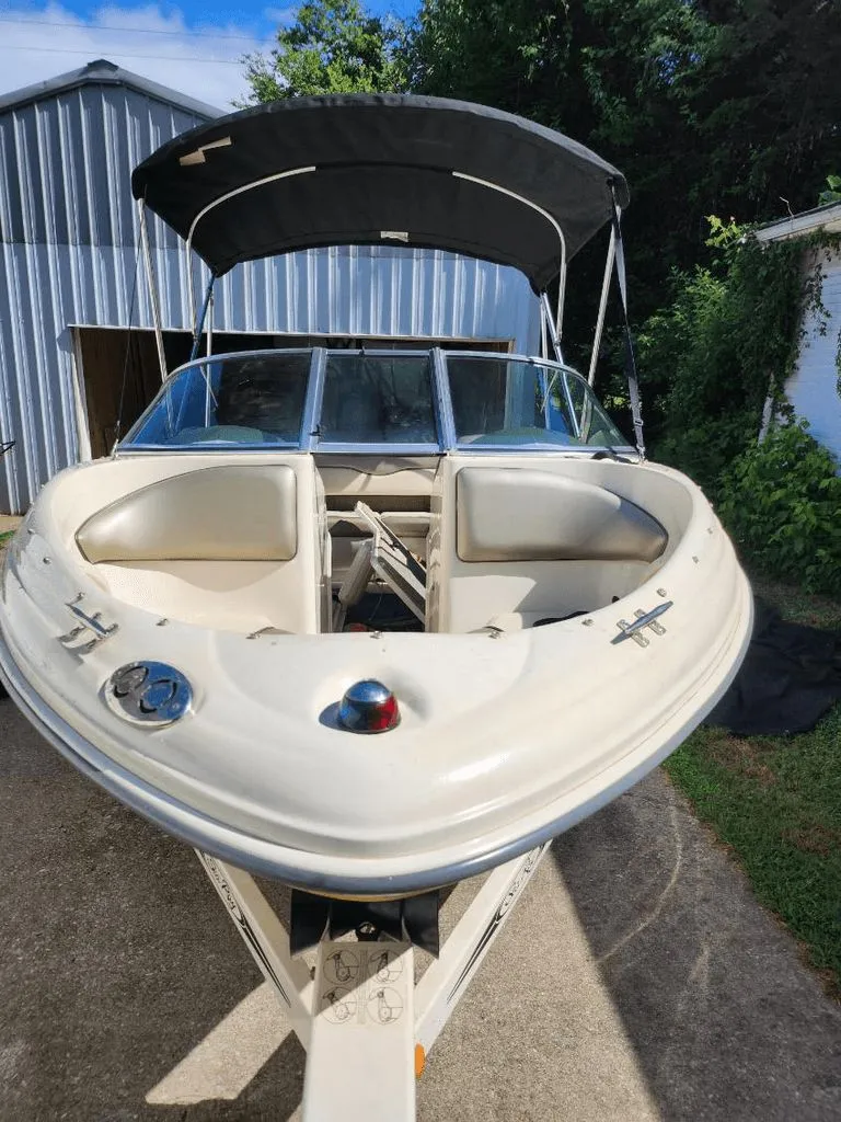 Slide: The Image of Sea Ray 180 Sport 2004 - 2