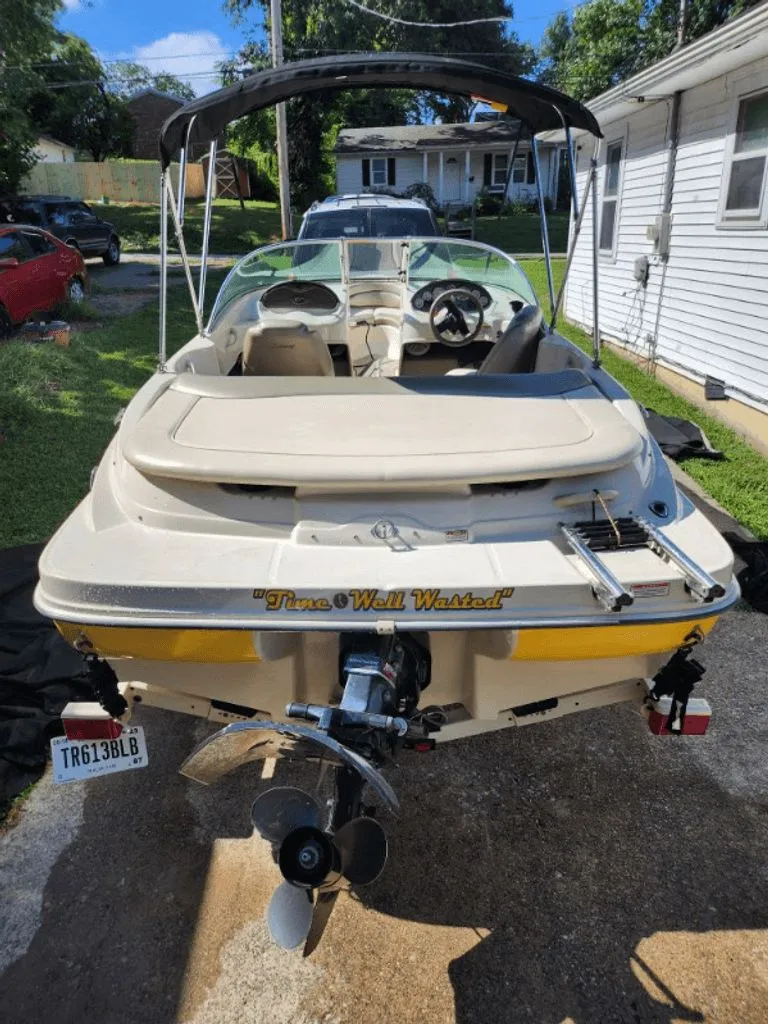 Slide: The Image of Sea Ray 180 Sport 2004 - 3