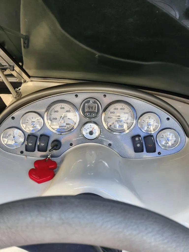 Slide: The Image of Sea Ray 180 Sport 2004 - 8