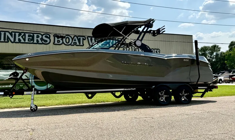 The Image of MasterCraft NXT24 2025 - 1