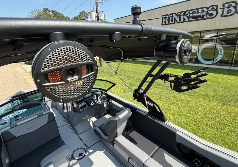 Slide: The Image of MasterCraft NXT24 2025 - 14