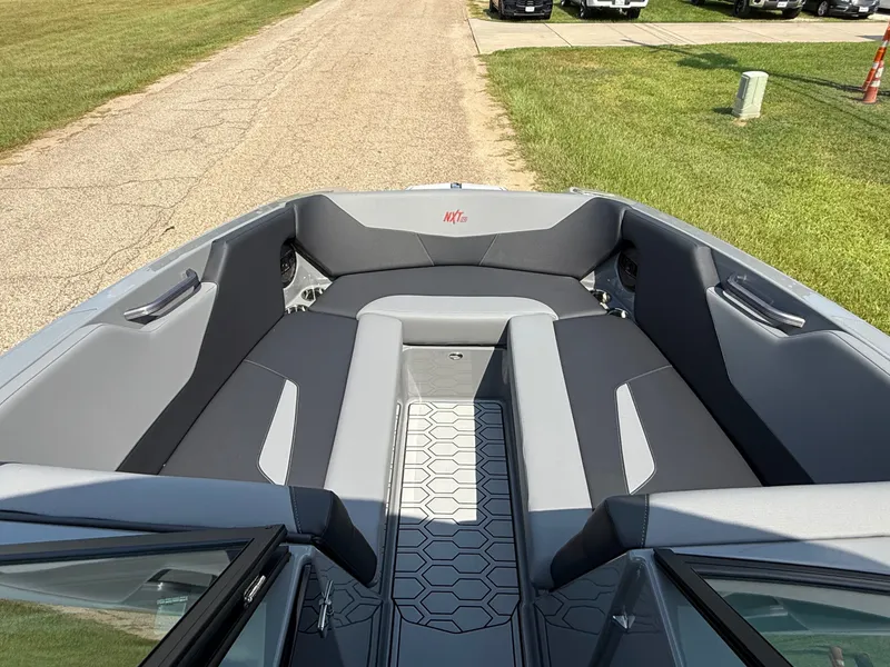 Slide: The Image of MasterCraft NXT24 2025 - 18