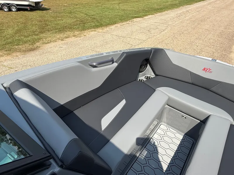 Slide: The Image of MasterCraft NXT24 2025 - 19