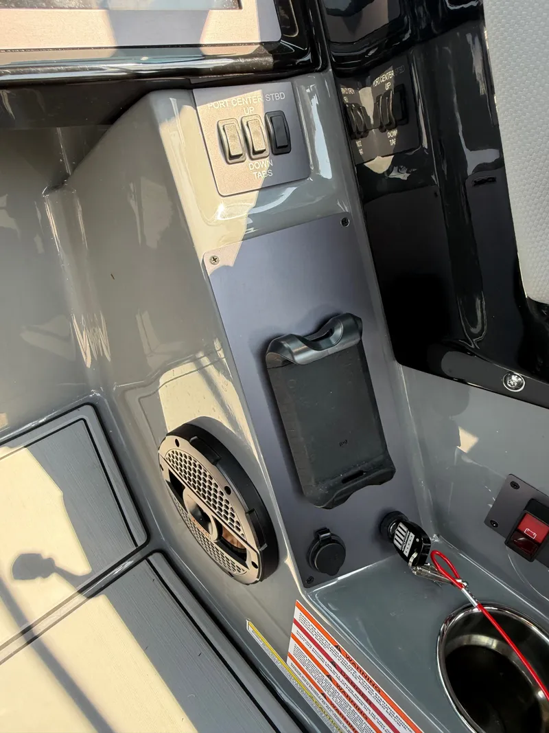 Slide: The Image of MasterCraft NXT24 2025 - 22