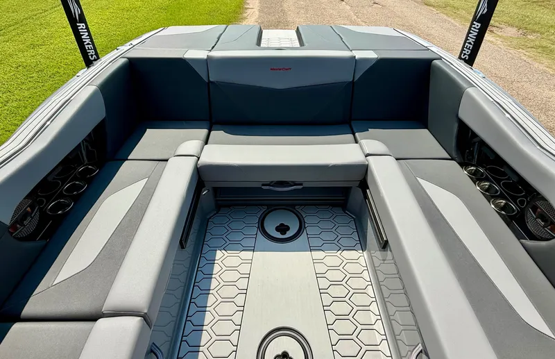 Slide: The Image of MasterCraft NXT24 2025 - 35