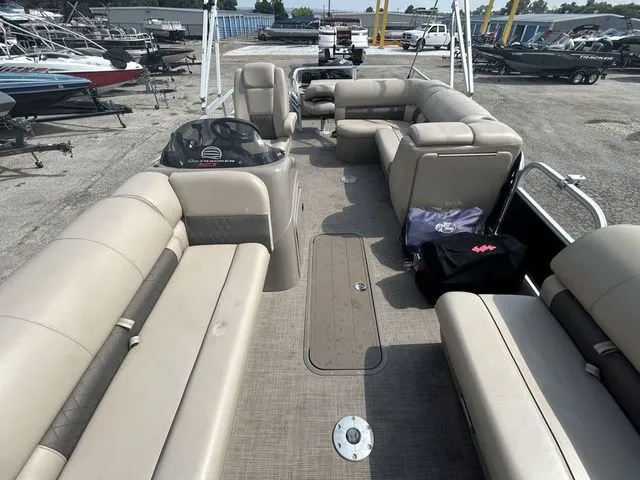 Slide: The Image of Sun Tracker SportFish™ 22 XP3 2021 - 6