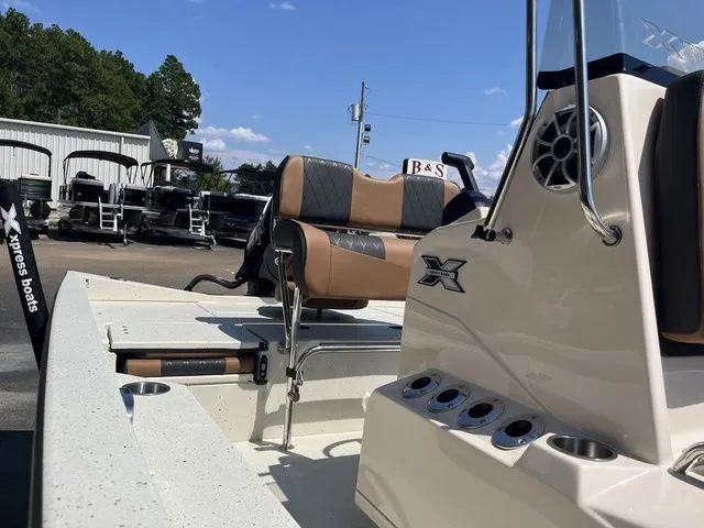 Slide: The Image of Xpress H20B 2025 - 9