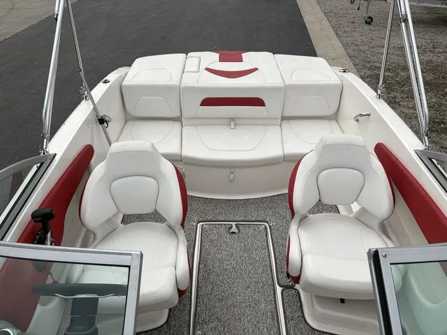 Slide: The Image of Chaparral 19 H2O Sport 2014 - 3