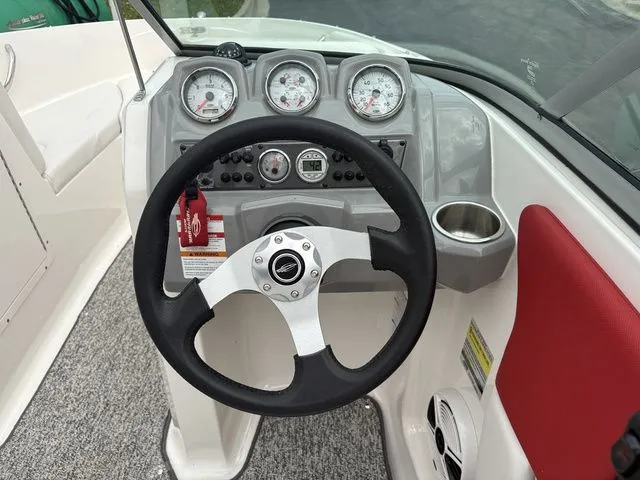 Slide: The Image of Chaparral 19 H2O Sport 2014 - 4