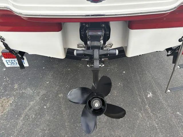 Slide: The Image of Chaparral 19 H2O Sport 2014 - 9