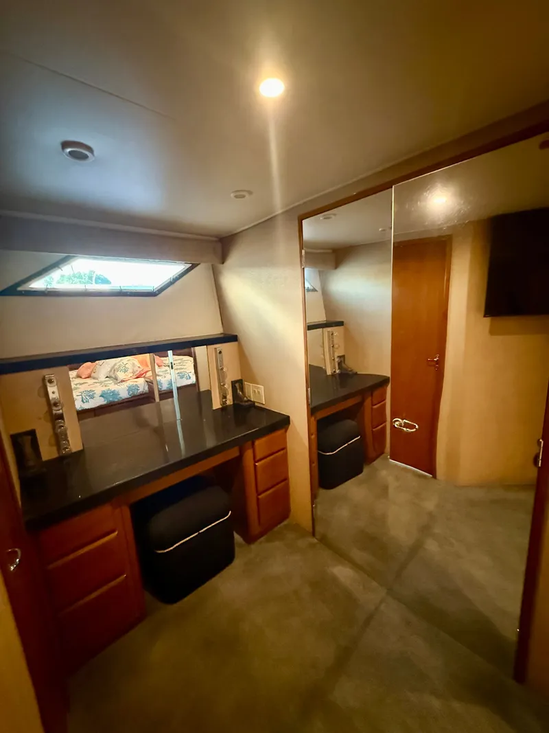 Slide: The Image of Viking Enclosed Bridge 1997 - 24