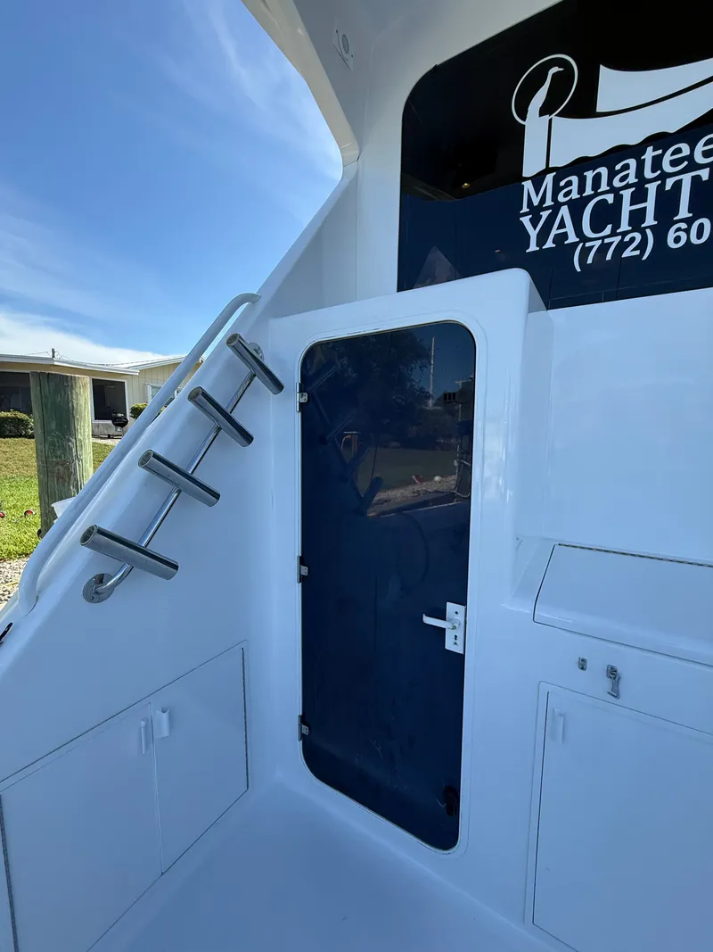 Slide: The Image of Viking Enclosed Bridge 1997 - 70