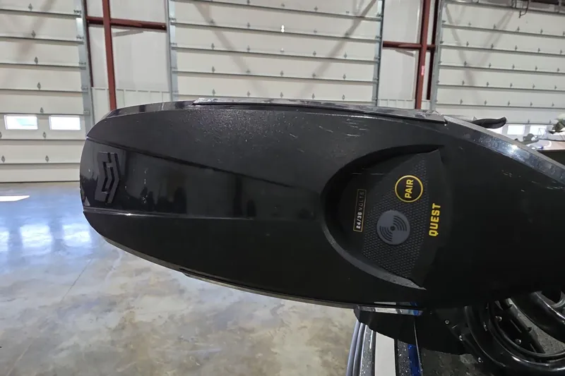 Slide: The Image of 2016 Nitro Z21 boat component in a garage setting, featuring a Quest device. - 33