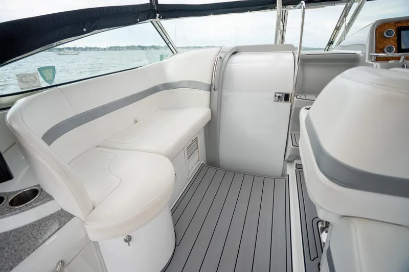 Slide: The Image of 2008 Formula 40 Performance Cruiser interior with sleek seating and modern design. - 19