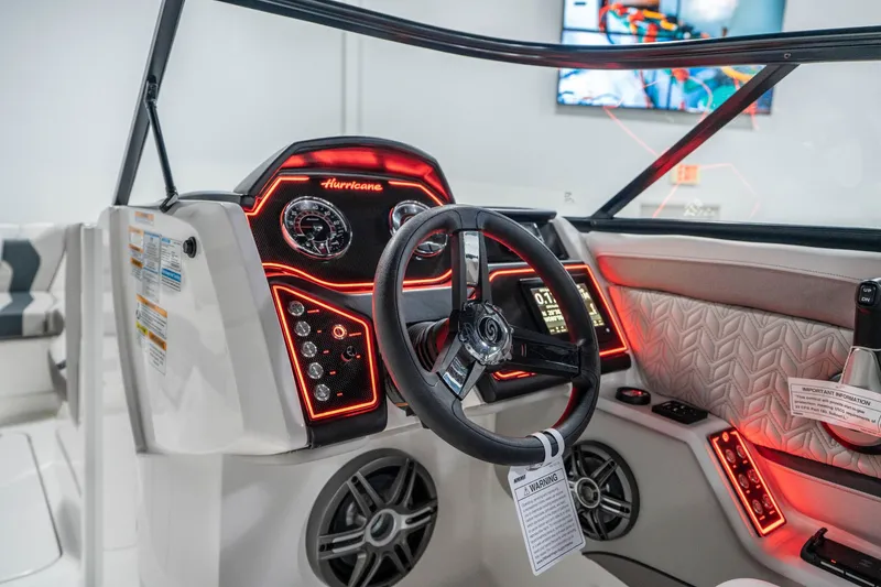 Slide: The Image of Hurricane SunDeck 2600 OB 2026 - 17