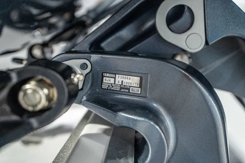 Slide: The Image of Hurricane SunDeck 2600 OB 2026 - 29