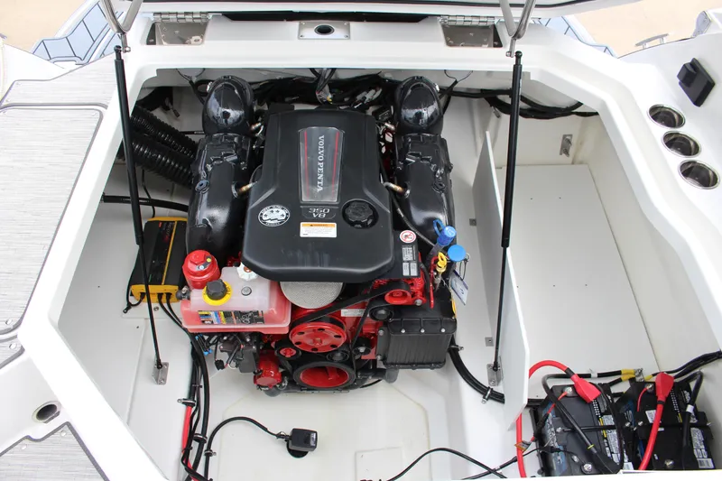 Slide: The Image of 2025 Cobalt R8 boat engine compartment with Volvo Penta 350 V8 engine. - 31