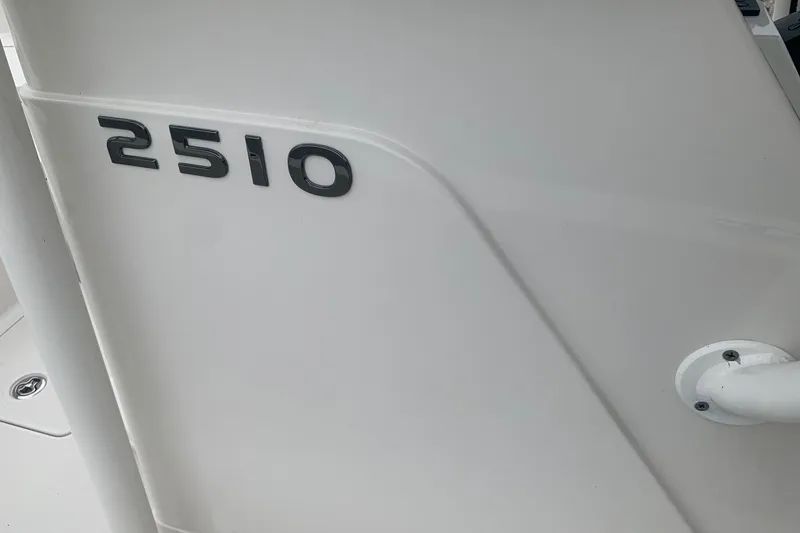 Slide: The Image of 2016 Ranger 2510 Bay Ranger boat detail with model number. - 16