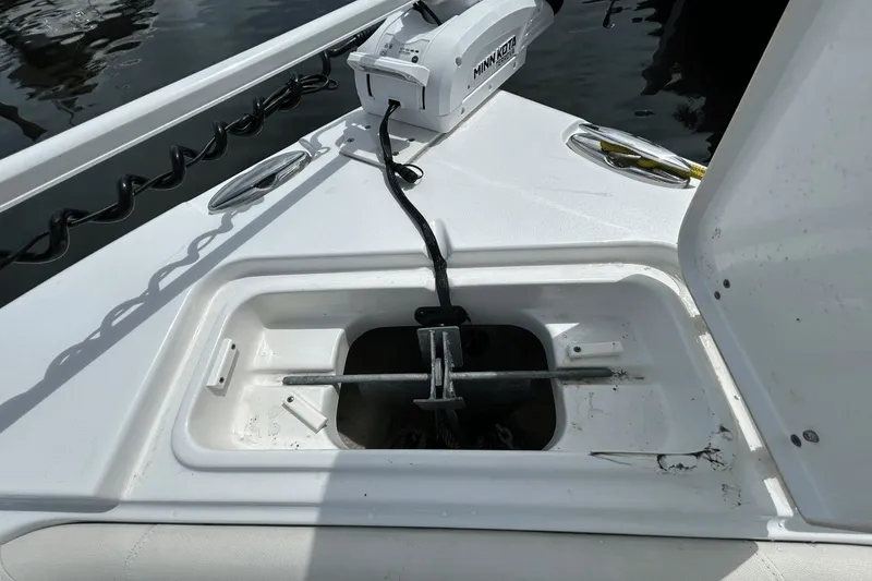 Slide: The Image of Sea Hunt Ultra 255 SE 2020 - 16
