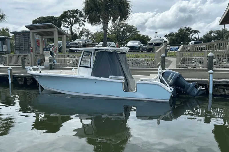 Slide: The Image of Sea Hunt Ultra 255 SE 2020 - 2