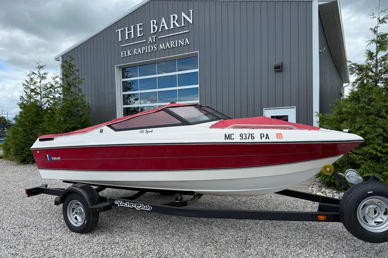 The Image of 1991 Wellcraft 170 Sport boat on trailer at Elk Rapids Marina. - 1