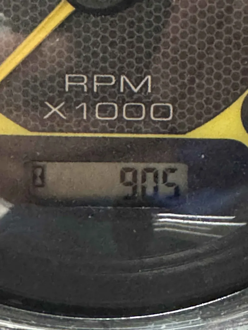 Slide: The Image of Sea Ray SPX 210 2021 - 8