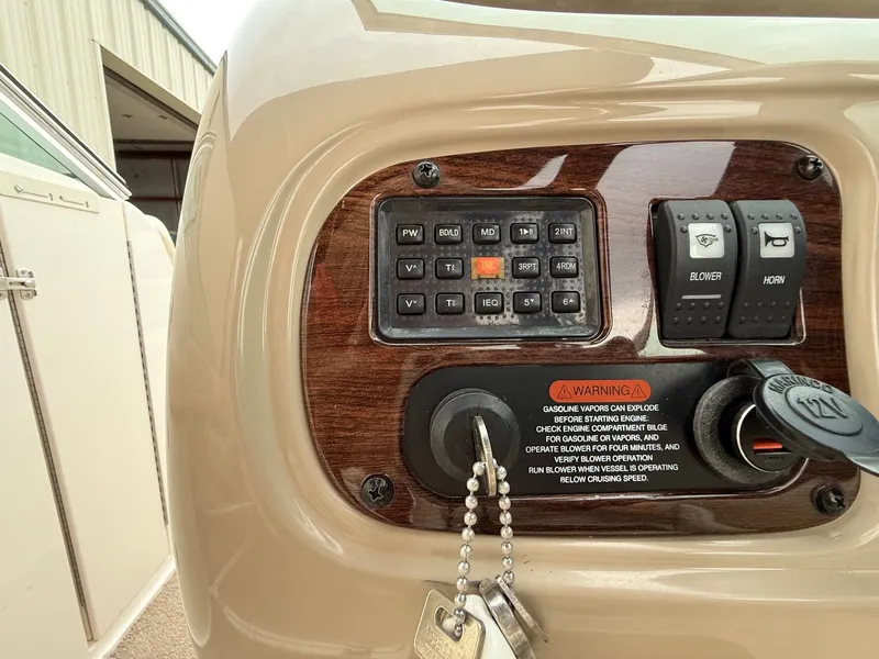 Slide: The Image of Chaparral Sunesta 274 2005 - 19