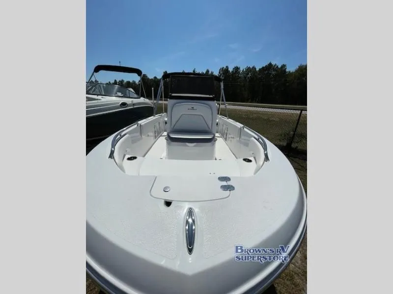 Slide: The Image of Stingray 173 CC 2026 - 4