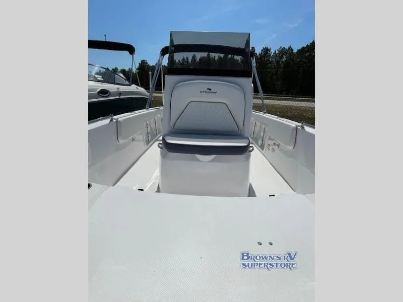 Slide: The Image of Stingray 173 CC 2026 - 5