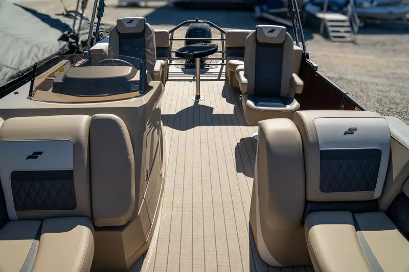 Slide: The Image of Starcraft SLS-1 R 2026 - 12