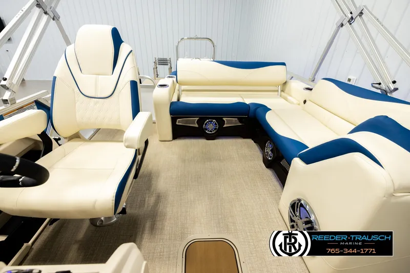 Slide: The Image of 2026 Avalon LSZ VRB boat interior with luxurious seating and modern design. - 14