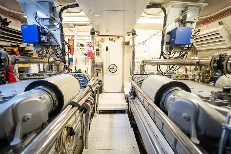 Slide: The Image of Mangusta 92 2007 - 85