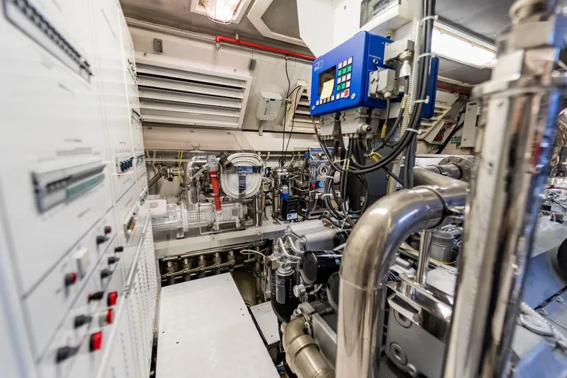 Slide: The Image of Mangusta 92 2007 - 87