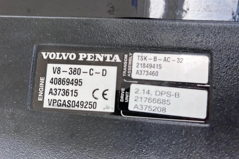 Slide: The Image of Label on Volvo Penta engine for 2015 Cobalt 26SD boat, showing specifications and serial numbers. - 54