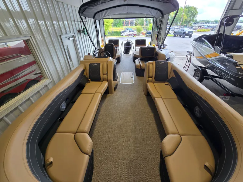 Slide: The Image of Barletta Cabrio 24 M 2026 - 2