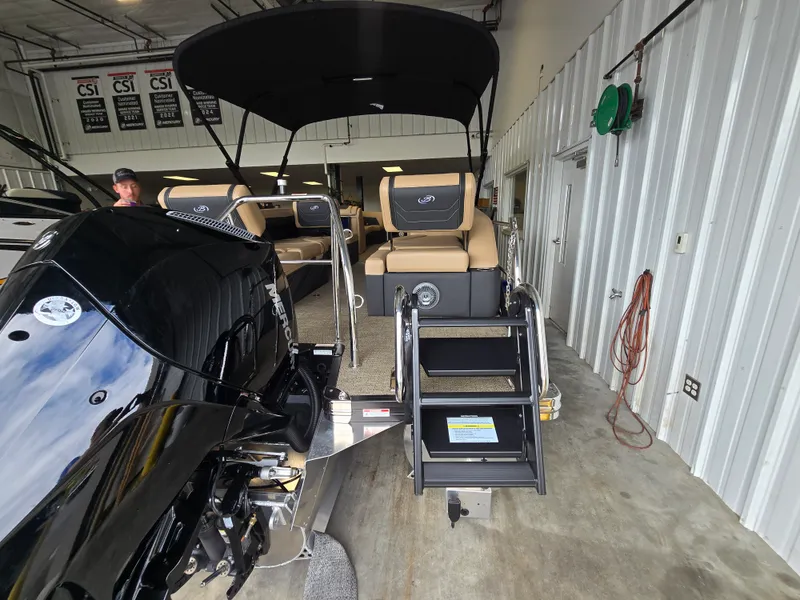 Slide: The Image of Barletta Cabrio 24 M 2026 - 8