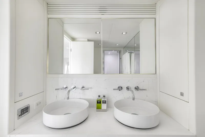 Slide: The Image of Luxury yacht Sunseeker Predator 108 bathroom with dual sinks and modern design, 2008 model. - 31