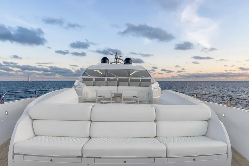Slide: The Image of Luxury Sunseeker Predator 108 yacht, 2008 model, with spacious deck and ocean view. - 43