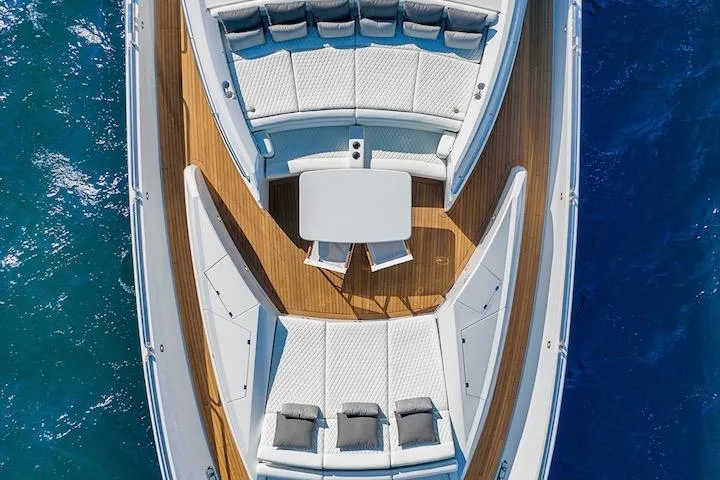 Slide: The Image of Sunseeker Predator 108 2008 - 50