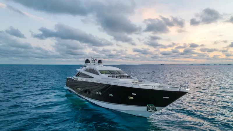 Slide: The Image of Sunseeker Predator 108 2008 - 52