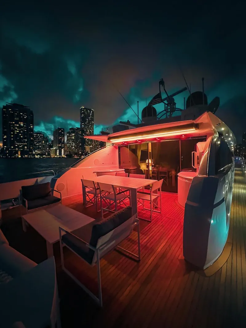 Slide: The Image of Sunseeker Predator 108 2008 - 62