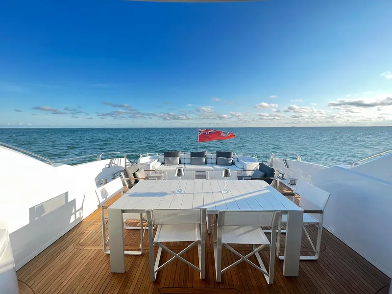 Slide: The Image of Sunseeker Predator 108 2008 - 63