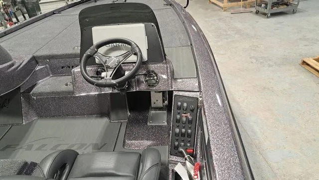 Slide: The Image of Falcon Boats 21TE 2025 - 10